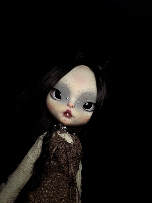 Vanta - OOAK art doll